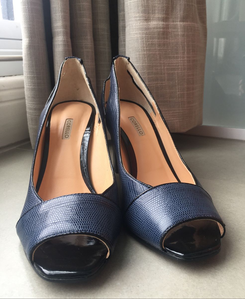 corello peep toe