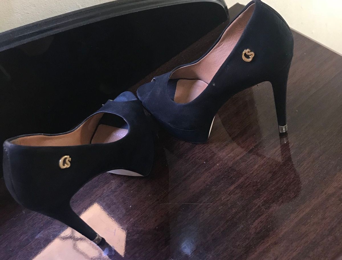 peep toe carmen steffens preto