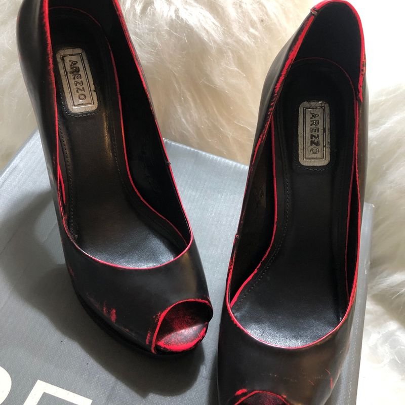 Peep Toe Scarpin Plataforma Arezzo Pink Neon e Preto Mtooo