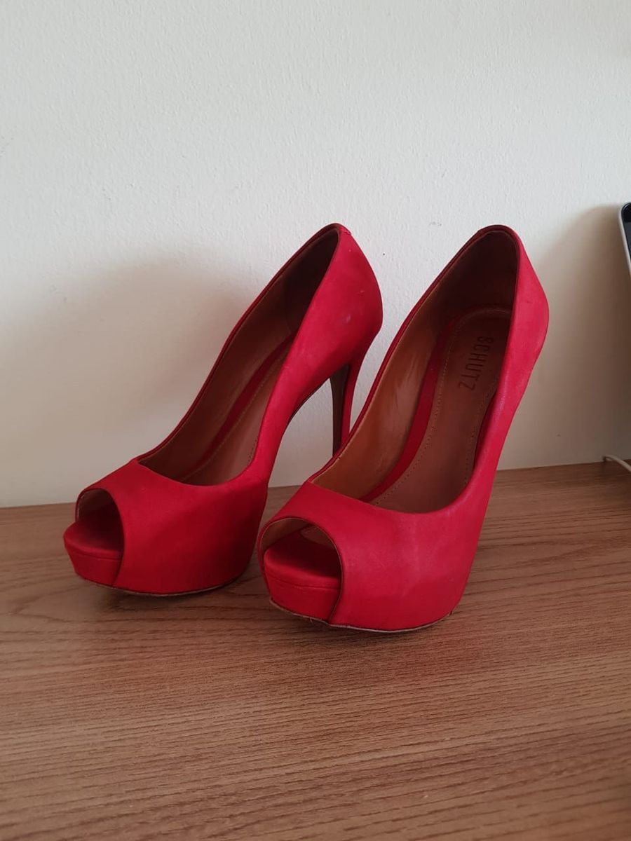 peep toe vermelho schutz