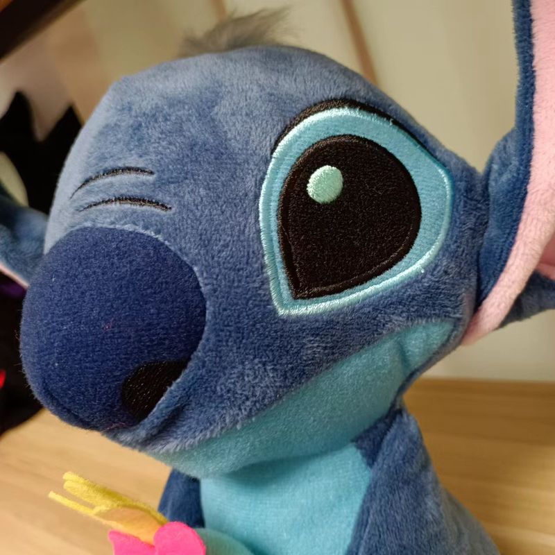 Stitch Com Xepa Scrump Bicho de Pelucia Lilo Disney Mundo da pelúcia  Pelúcias Game Land Brinquedos e Colecionáveis