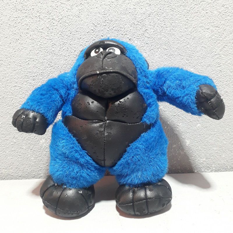 BICHINHO DE PELÚCIA MACACO AZUL 45CM AZPR - Páscoa