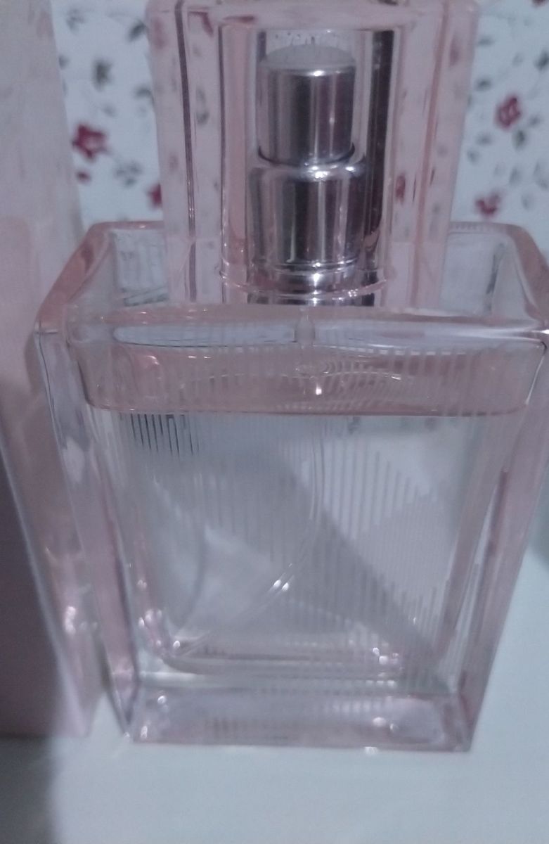 brit sheer perfume