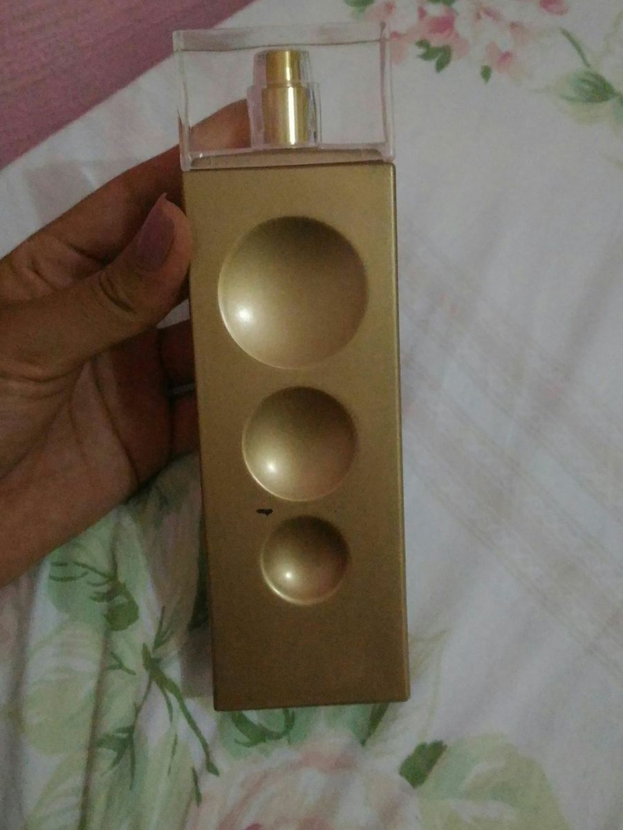 Perfume mahogany make me fever gold hot sale