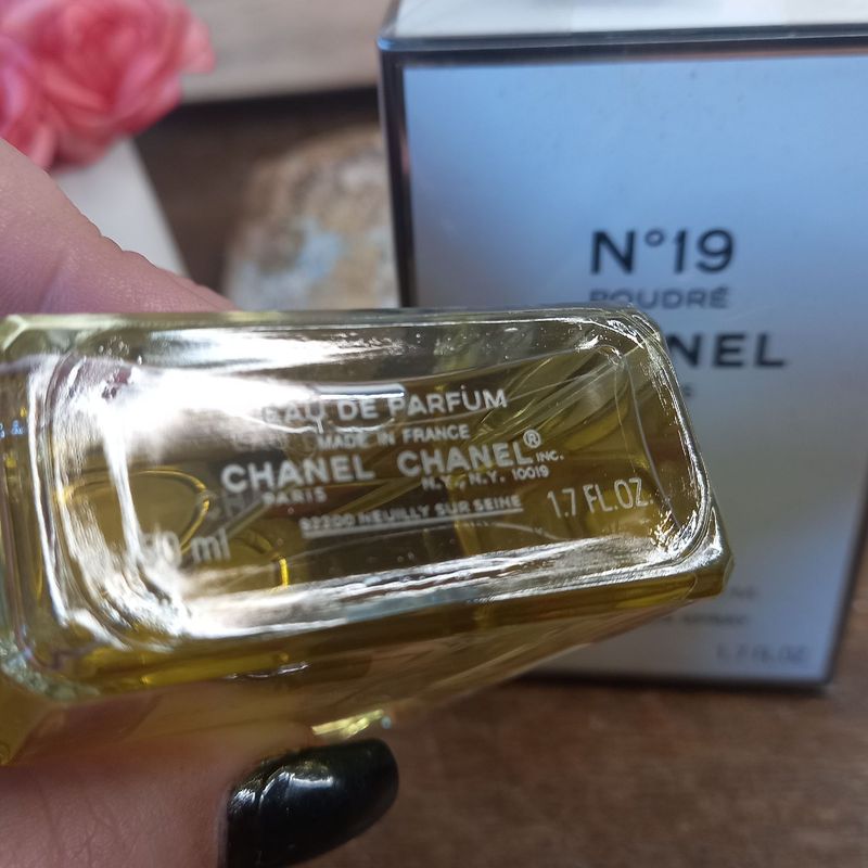 Perfume N 19 Poudré Chanel Paris 50ml Novo | Chanel Nunca