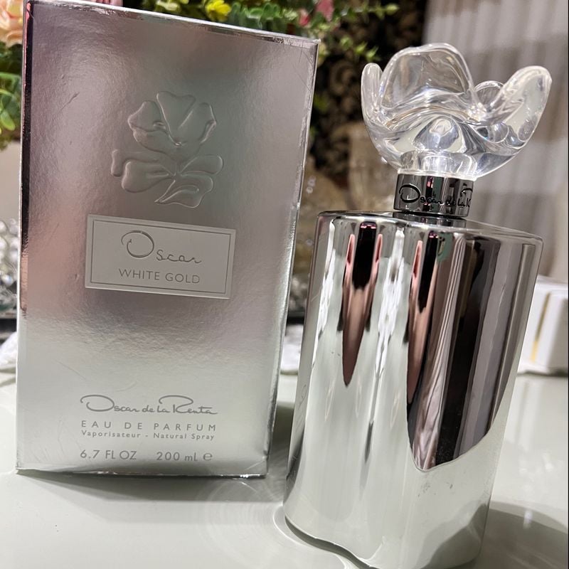Oscar de la renta best sale white gold