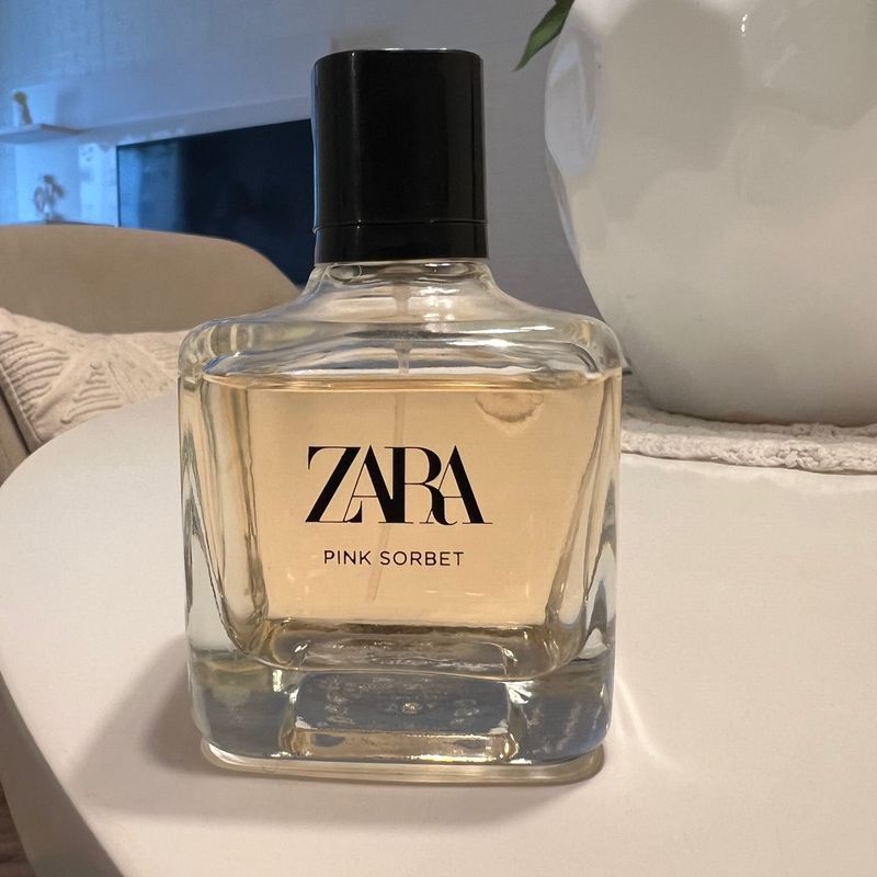 https://photos.enjoei.com.br/perfume-pink-sorbet-novo-zara-86939609/800x800/czM6Ly9waG90b3MuZW5qb2VpLmNvbS5ici9wcm9kdWN0cy83OTczMzY5LzBlM2QzYWMxZTU4MzQ4Mjc1OTZkMjBiMTVhMTcwYmMyLmpwZw