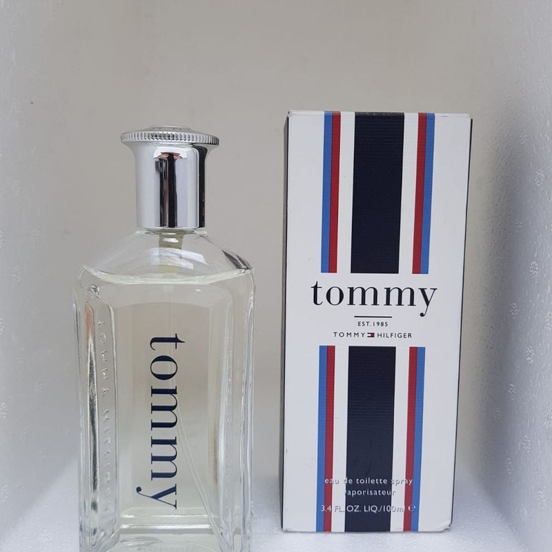 Perfume Tommy Hilfiger Eau de Toilette Masculino - Perfume Tommy Hilfiger  Eau de Toilette Masculino - Tommy Hilfiger