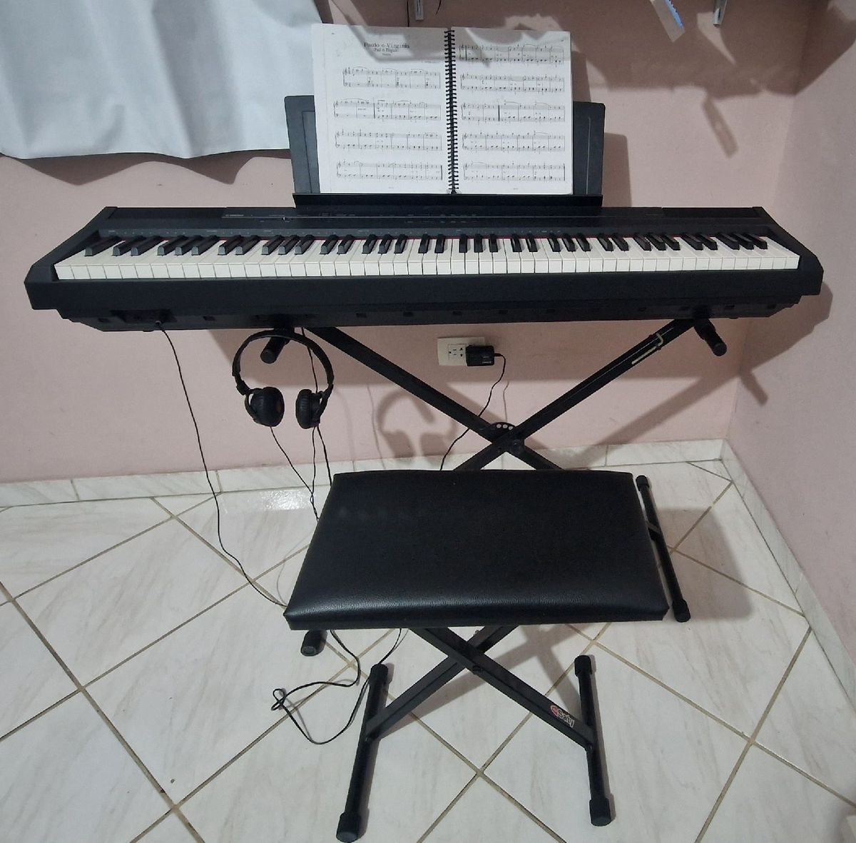 Piano Digital Yamaha 88 Teclas P105 Item de Música Yamaha Usado