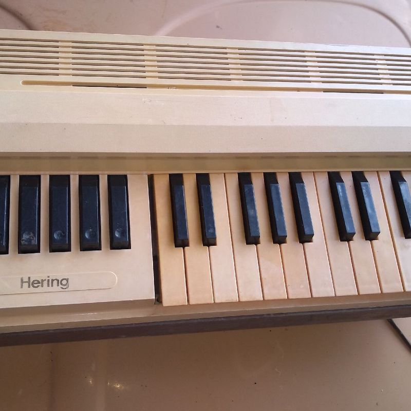 Brinquedo Antigo de Coleção Piano Hering 1970 | Brinquedo Hering Usado  85286506 | enjoei