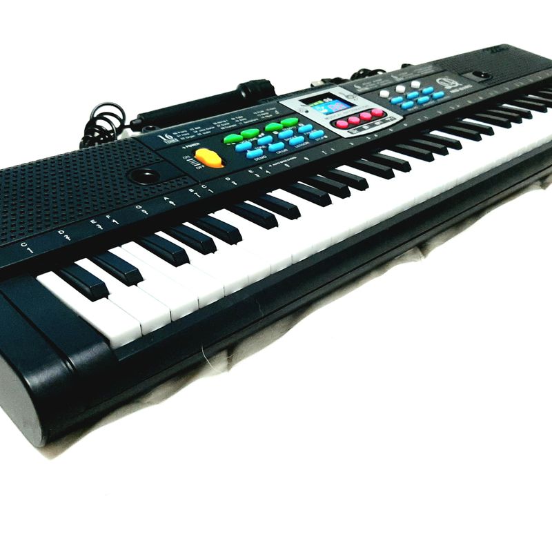 ERINGOGO 1 Conjunto Órgão Eletrônico Infantil Instrumento Musical  Eletrônico Mini Teclado Pessoal Brinquedos Musicais Infantis Piano Pequeno  Mini Piano Abdômen Presente Quebra-cabeça Filho : : Brinquedos  e Jogos