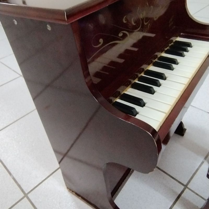 BRINQUEDO - Antigo piano infantil da marca GIESE cantig