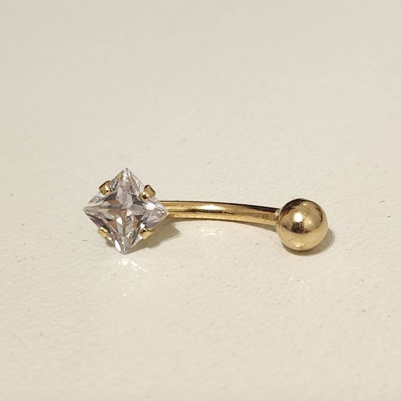 Piercing de umbigo em ouro branco – Use Ouro