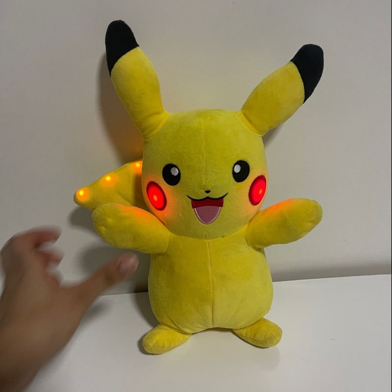 Boneco De Pelucia Sylveon Pokemon Center Pikachu Eevee Tomy