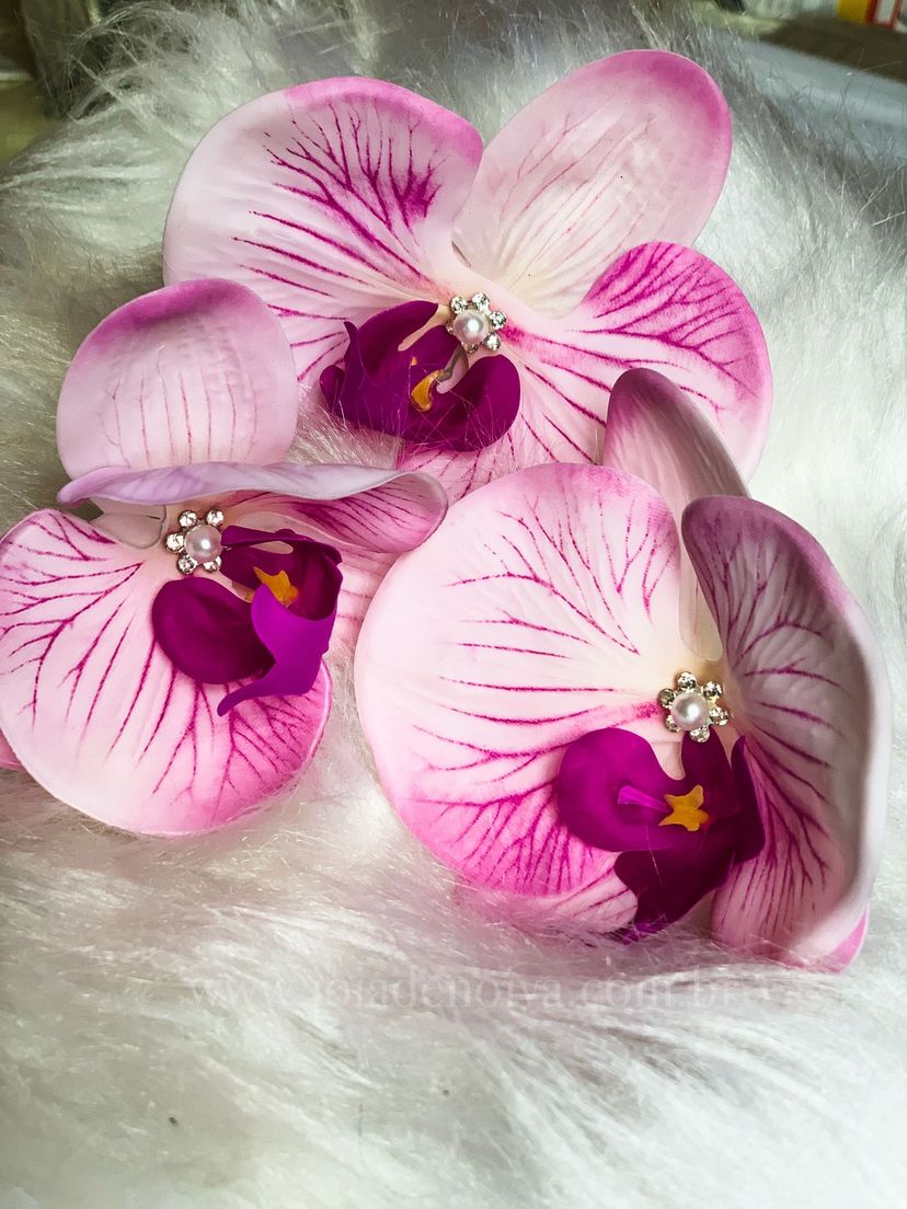 Pin de Cabelo em Orquídea Sintética de Seda para Noiva | Roupa de Casamento  Feminina Jóia De Noiva Por Amanda Aline Nunca Usado 37131035 | enjoei