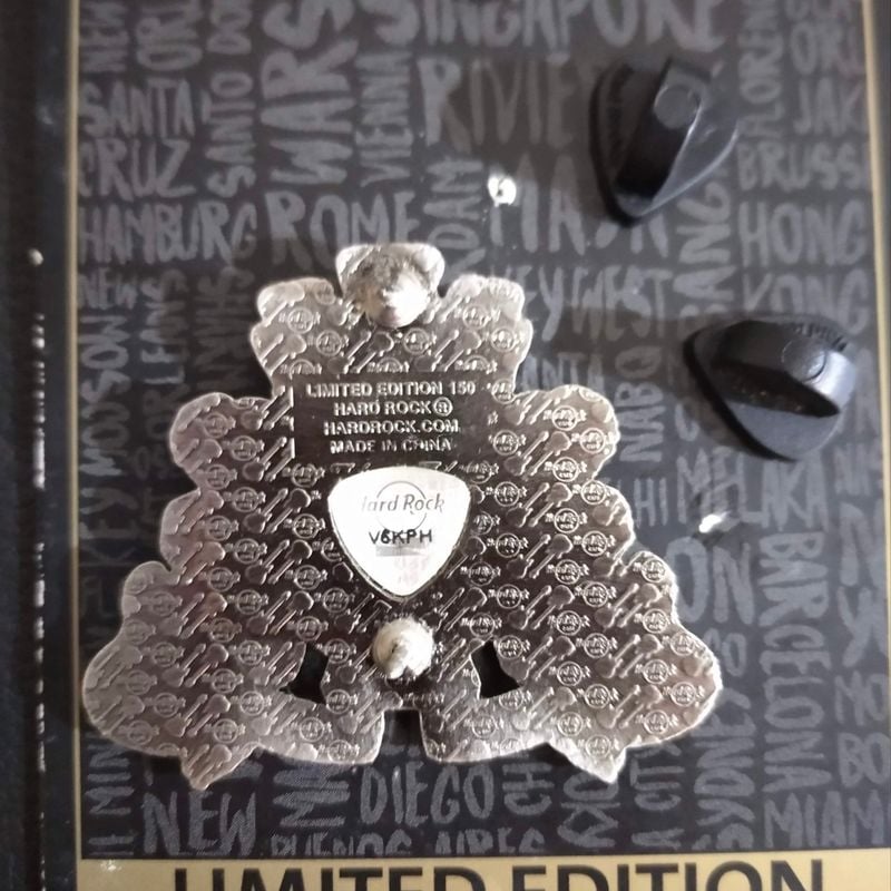 Pin Hard Rock Cafe Gramado Grand Opening *Staff* Limited Edition