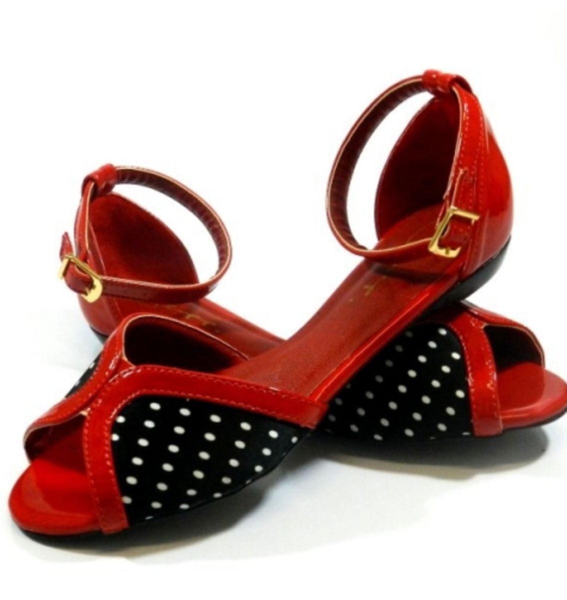 eu quero ver as sandálias