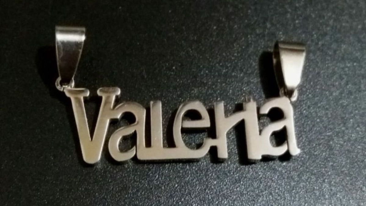 Pingente Nome Valéria em Aço Cirúrgico