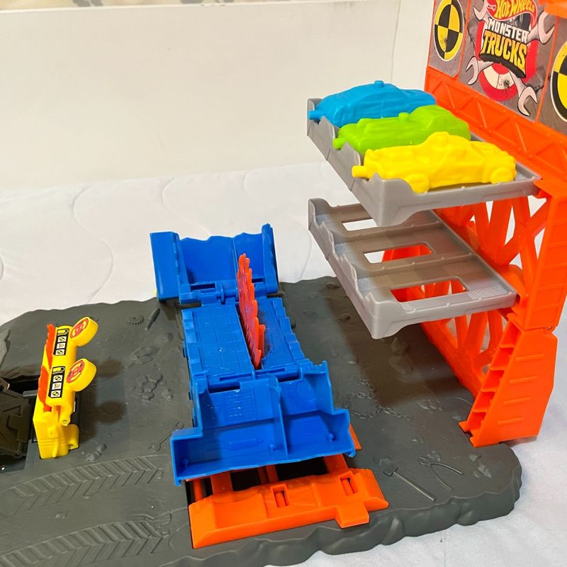 Pista Hot Wheels Monster Trucks Estação de Explosão, Brinquedo Mattel  Nunca Usado 92025739