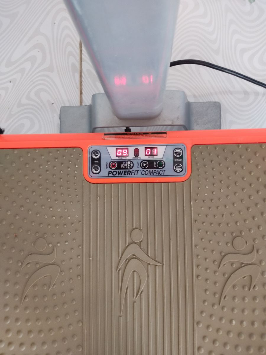 Plataforma Vibratória | Item p/ Esporte e Outdoor Powerfit Compact ...