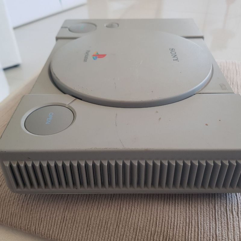 CONSOLE PLAYSTATION 1 FAT USADO - TLGAMES