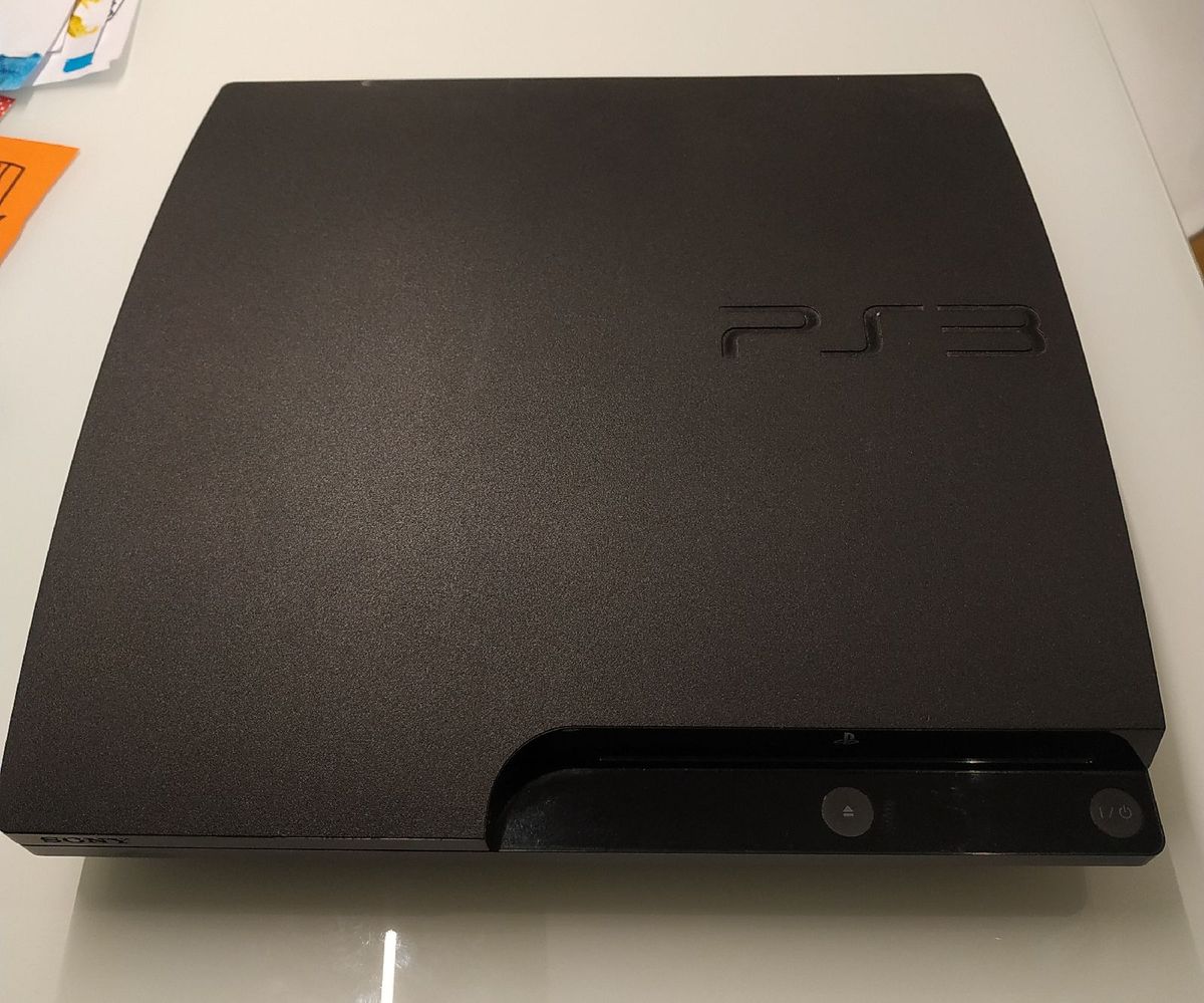 Playstation 3 com 6 Jogos Console de Videogame Playstation 3 Usado