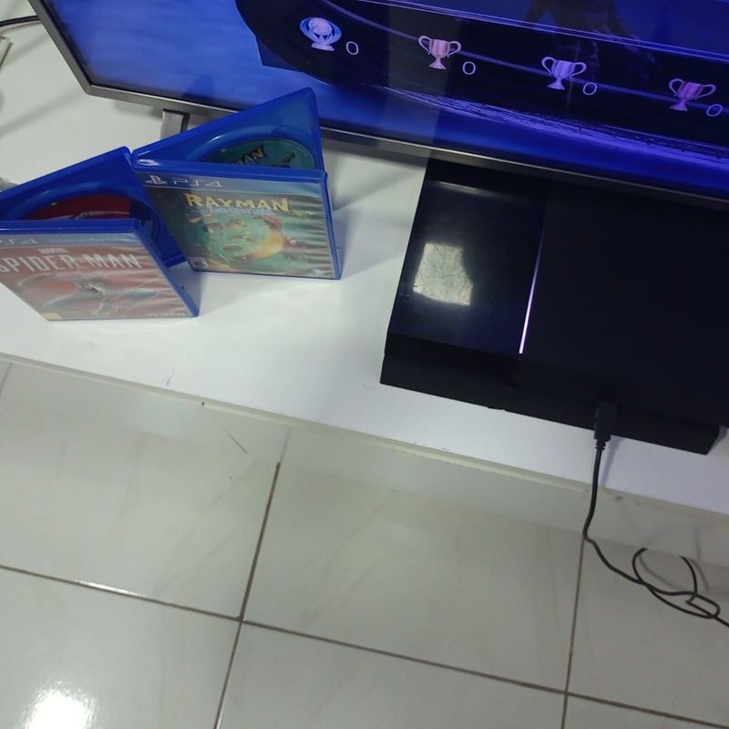 Playstation 4 Ps4 Fat 1 Controle Original + Jogo Grátis - Escorrega o Preço