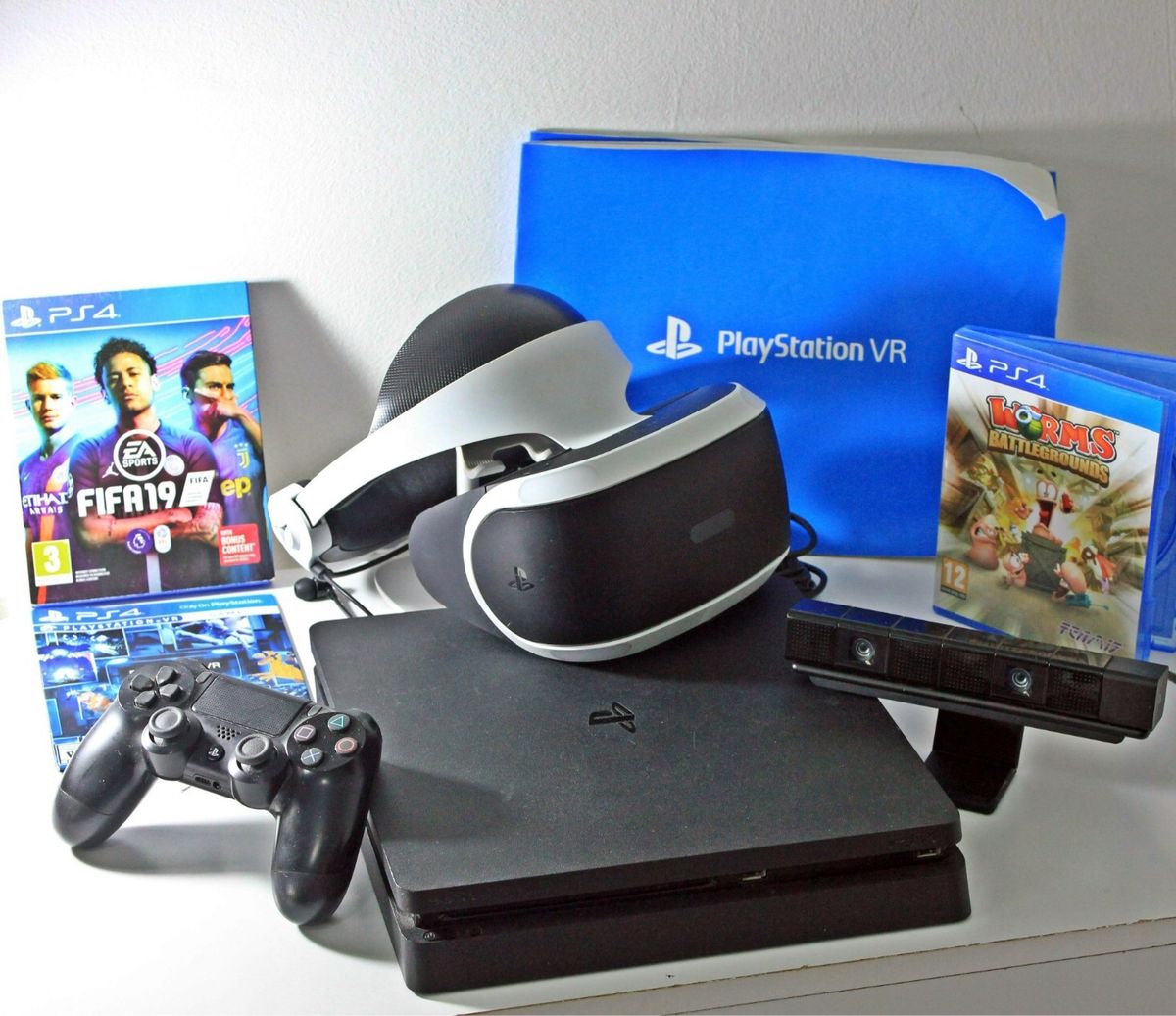 Acessório PS4 Playstation VR Óculos VR - Sony - Gameteczone a melhor loja  de Games e Assistência Técnica do Brasil em SP