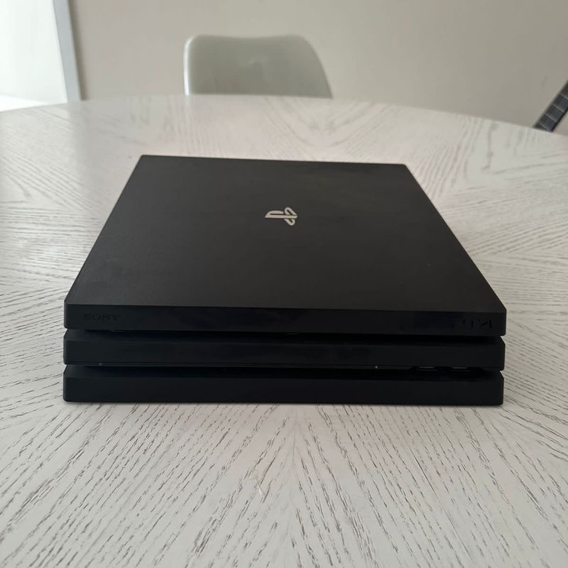 Ps4 Pro + 2 Controles + Jogos | Jogo de Computador Sony Usado 48254081 |  enjoei