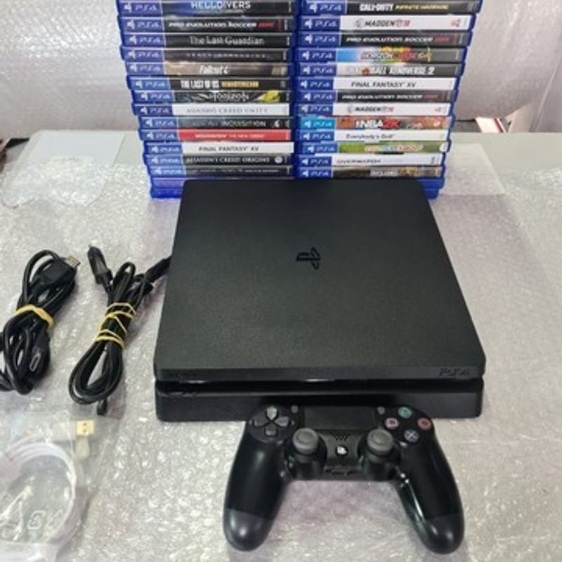 Playstation 4 (ps4 Pro) 1tb Acompanha Jogos e Dois Controles | Console de  Videogame Sony Usado 87705972 | enjoei