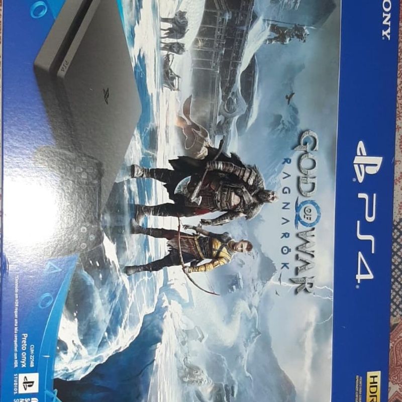 Console Sony PS4 + Jogo God of War Ragnarök, 1TB, Preto - CUH