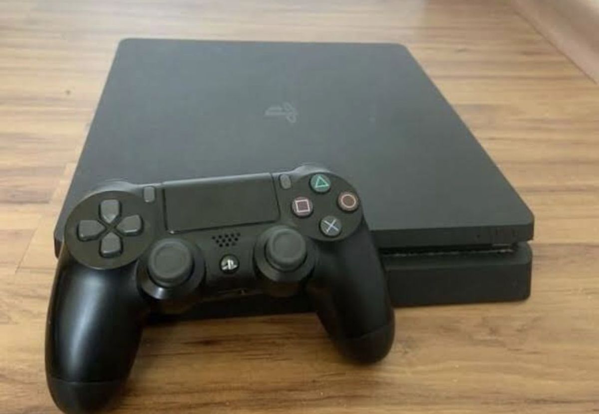 Playstation 4 Usado 500gb /slim /1 Controle/jogos Inclusos Console