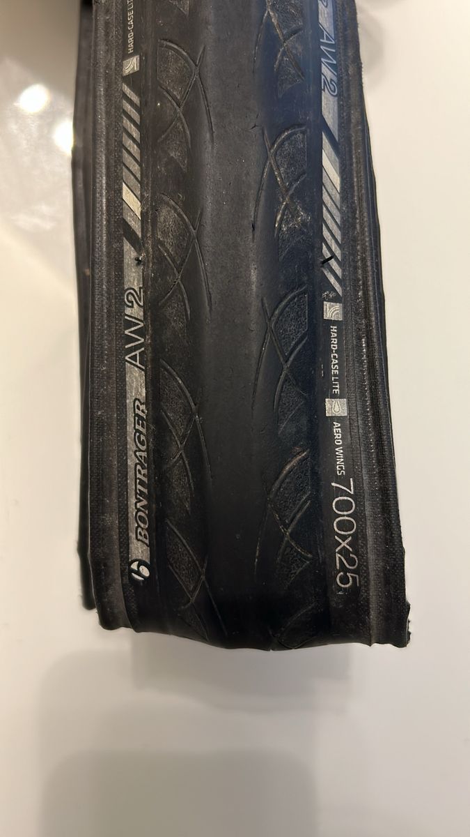 Bontrager best sale aw2 700x25