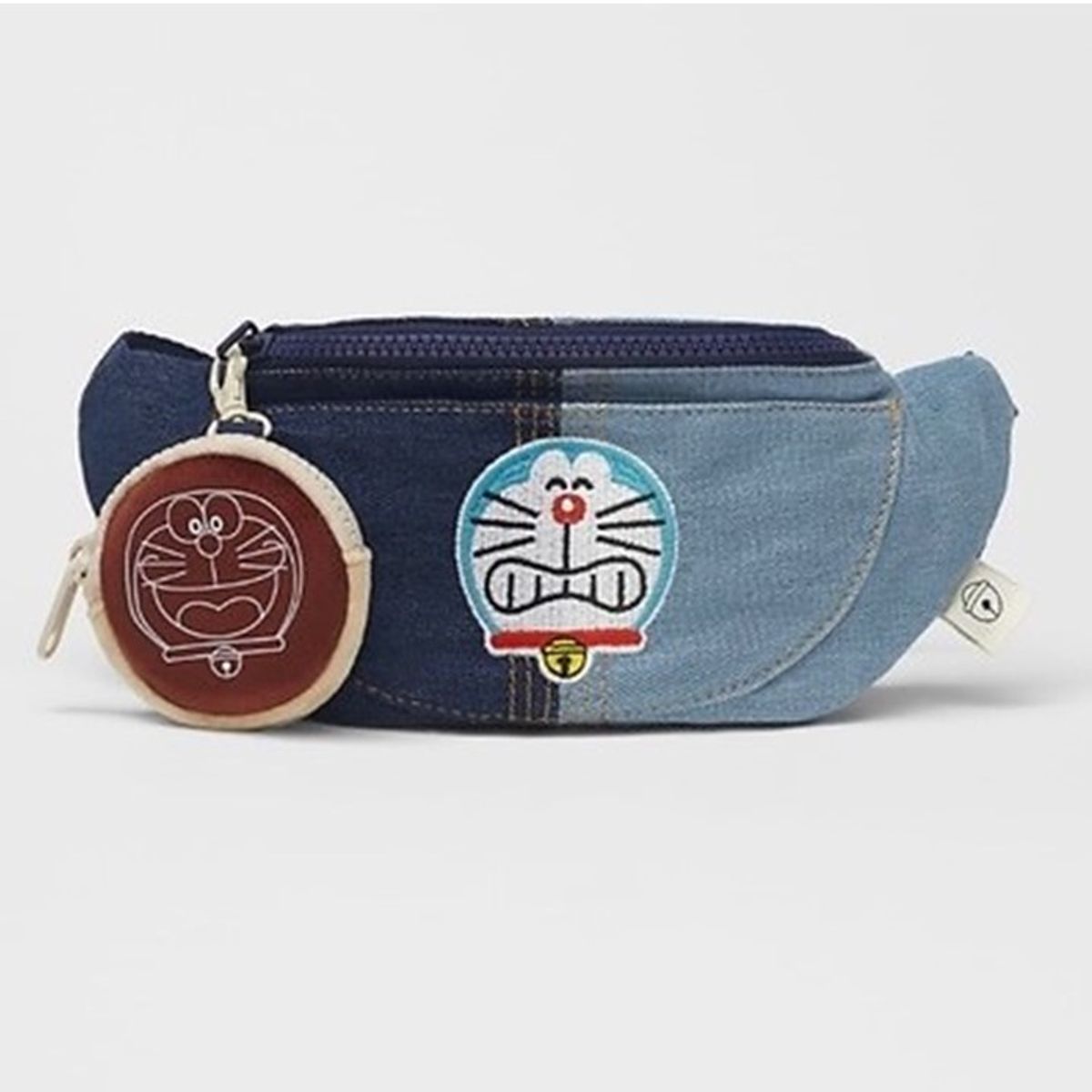 Pochete Zara 50 Anos Doraemon © Fujiko Pro Bolsa de Ombro Feminina