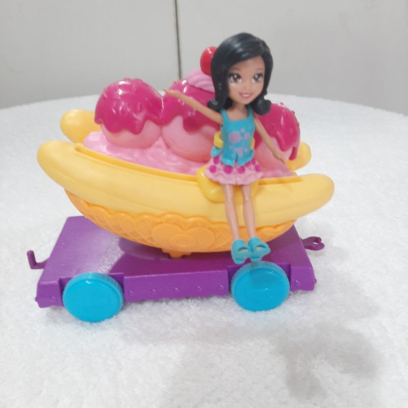 Boneca Polly Pocket Carrinho de Banana Split - Mattel : :  Brinquedos e Jogos