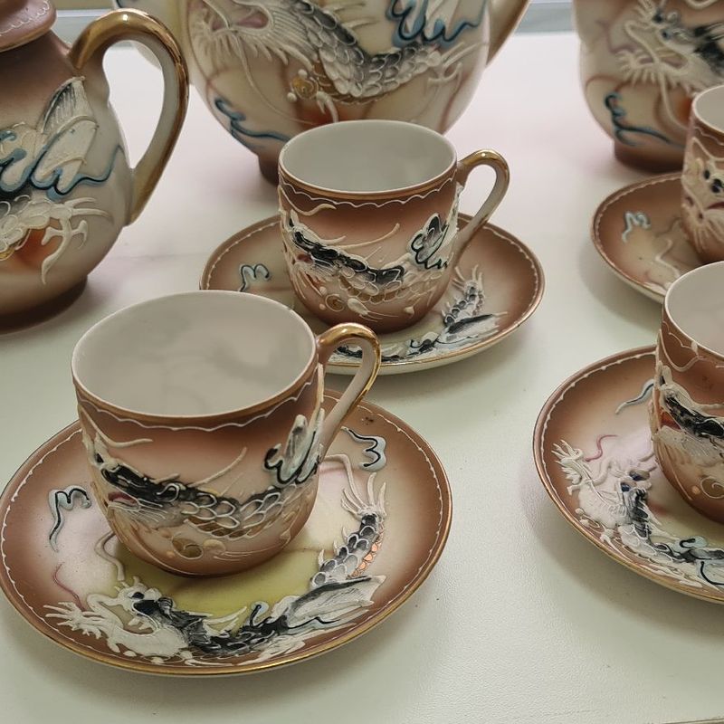 Jogo Antigo de Xícara Chá, Café e Bolo - Porcelana Casca de Ovo | Móvel de  Antiquário Porcelana Japonesa Usado 59087117 | enjoei