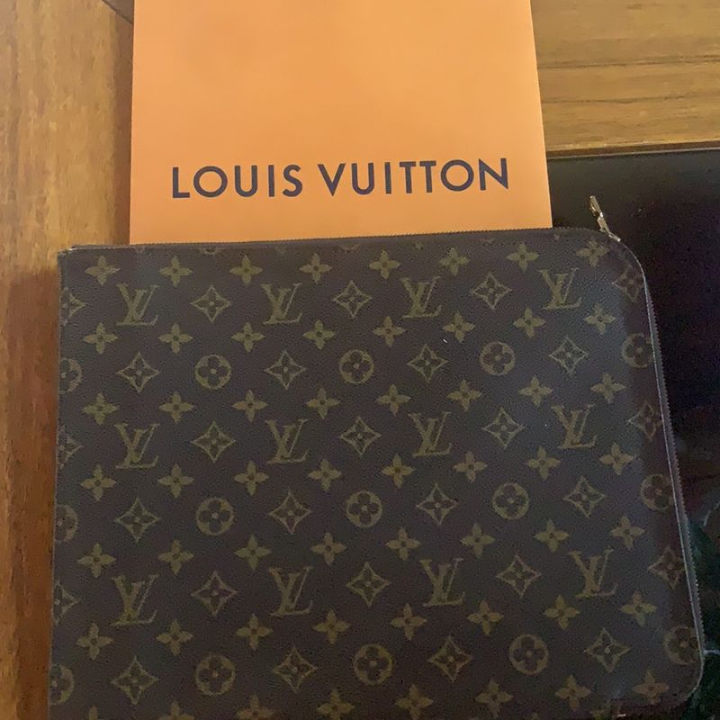 Porta Documentos Louis Vuitton, Clutch Feminina Louis Vuitton Usado  46924515