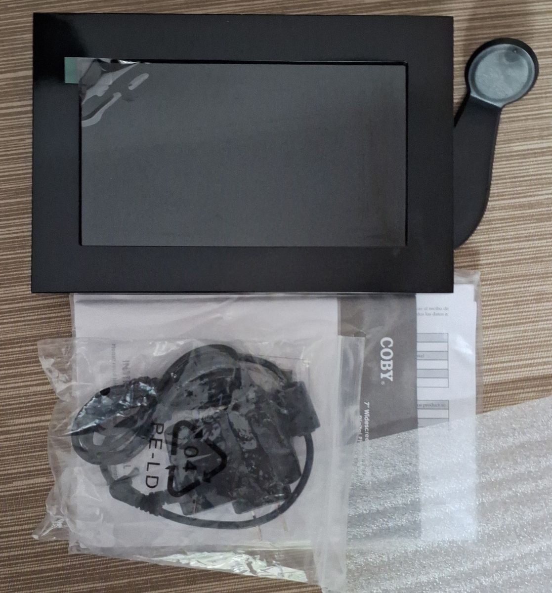 Portaretrato Coby Modelo Dp700 Máquina Fotográfica Digital Coby