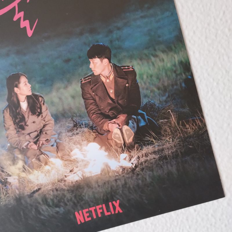 Poster Pousando No Amor - Oficial Netflix (Exclusivo Tudum 2023
