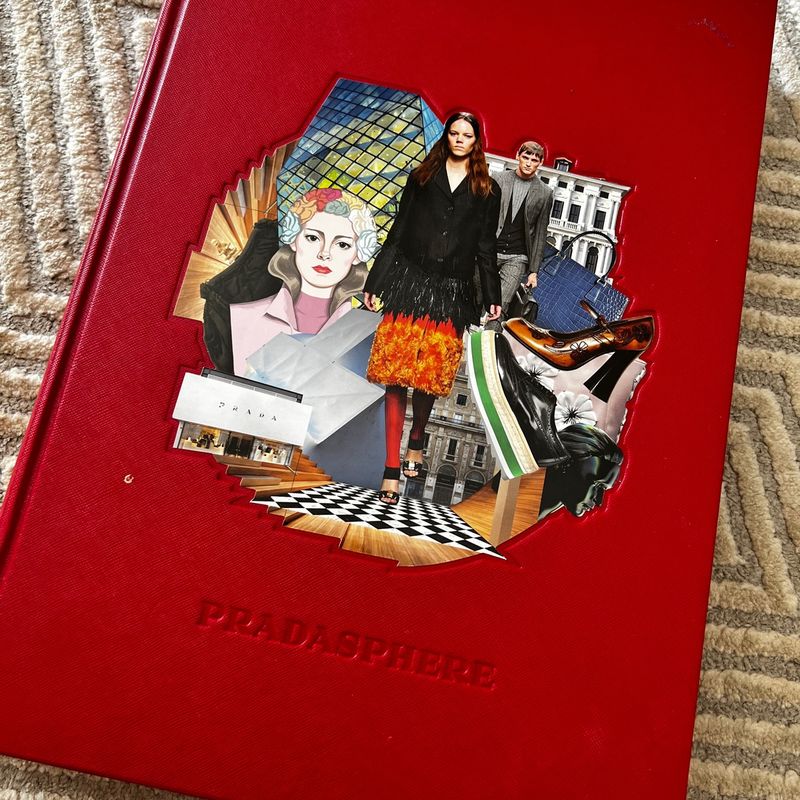Pradasphere Book - Capa Dura - Livro Edição Colecionador Prada