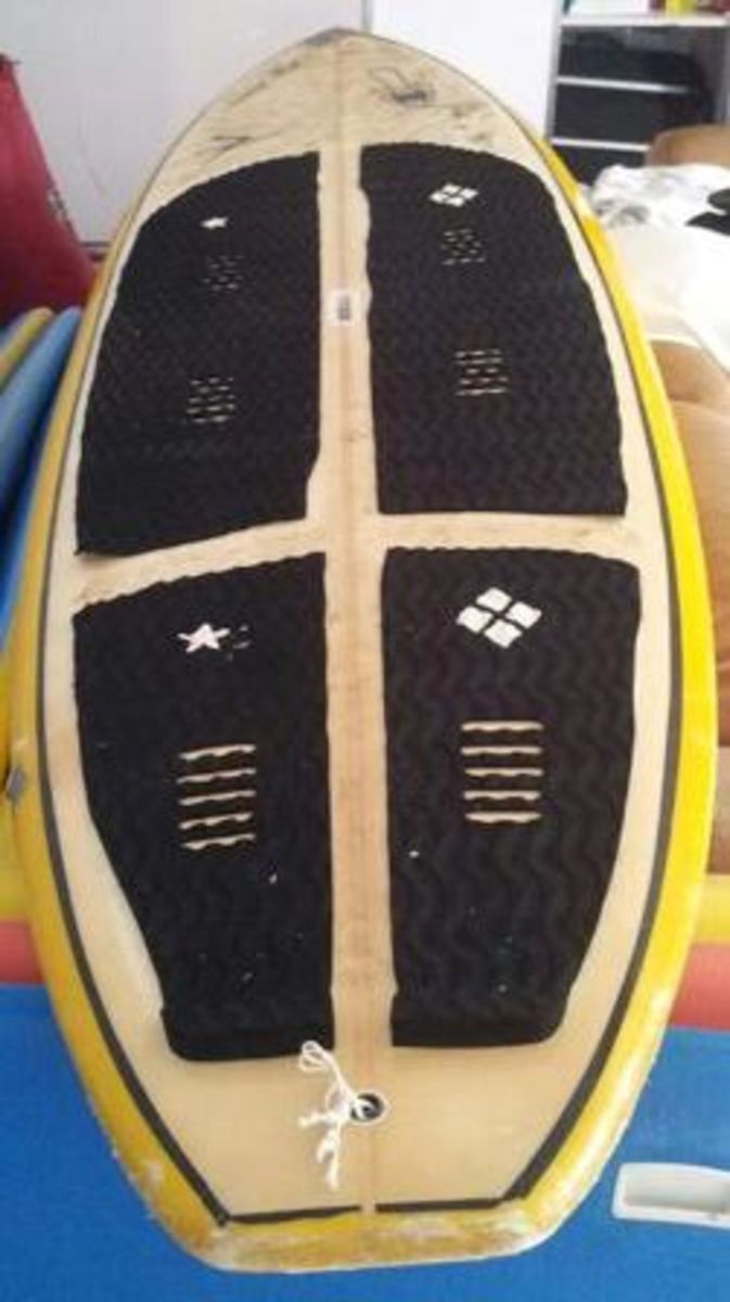 Prancha de Stand Up Paddle com Remo Usada Item p/ Esporte e Outdoor