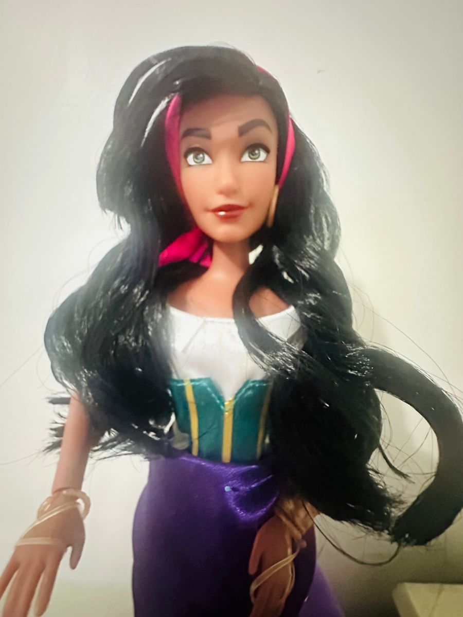 Princesa Esmeralda Disney | Brinquedo Disney Usado 88393059 | enjoei