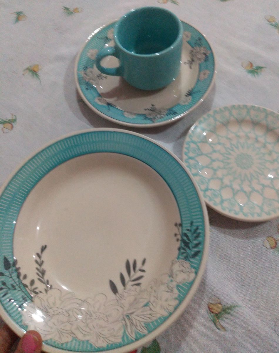 Produtos da Havan Novos 1 Prato Fundo ,1 de Sobremesa,1,pires e Uma ...