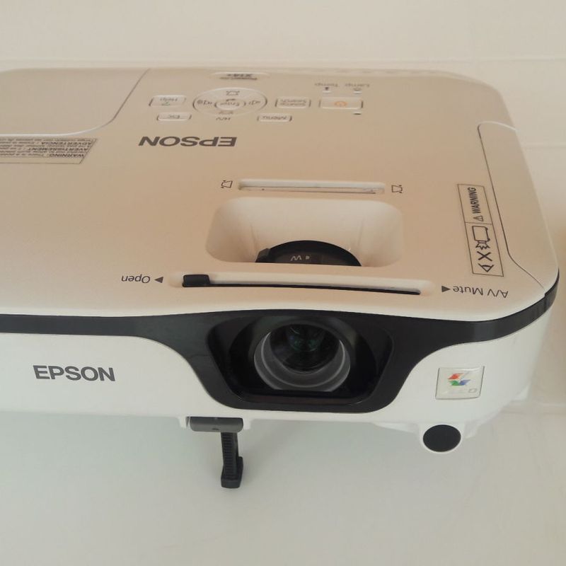 Proyector Epson Power Lite X14+