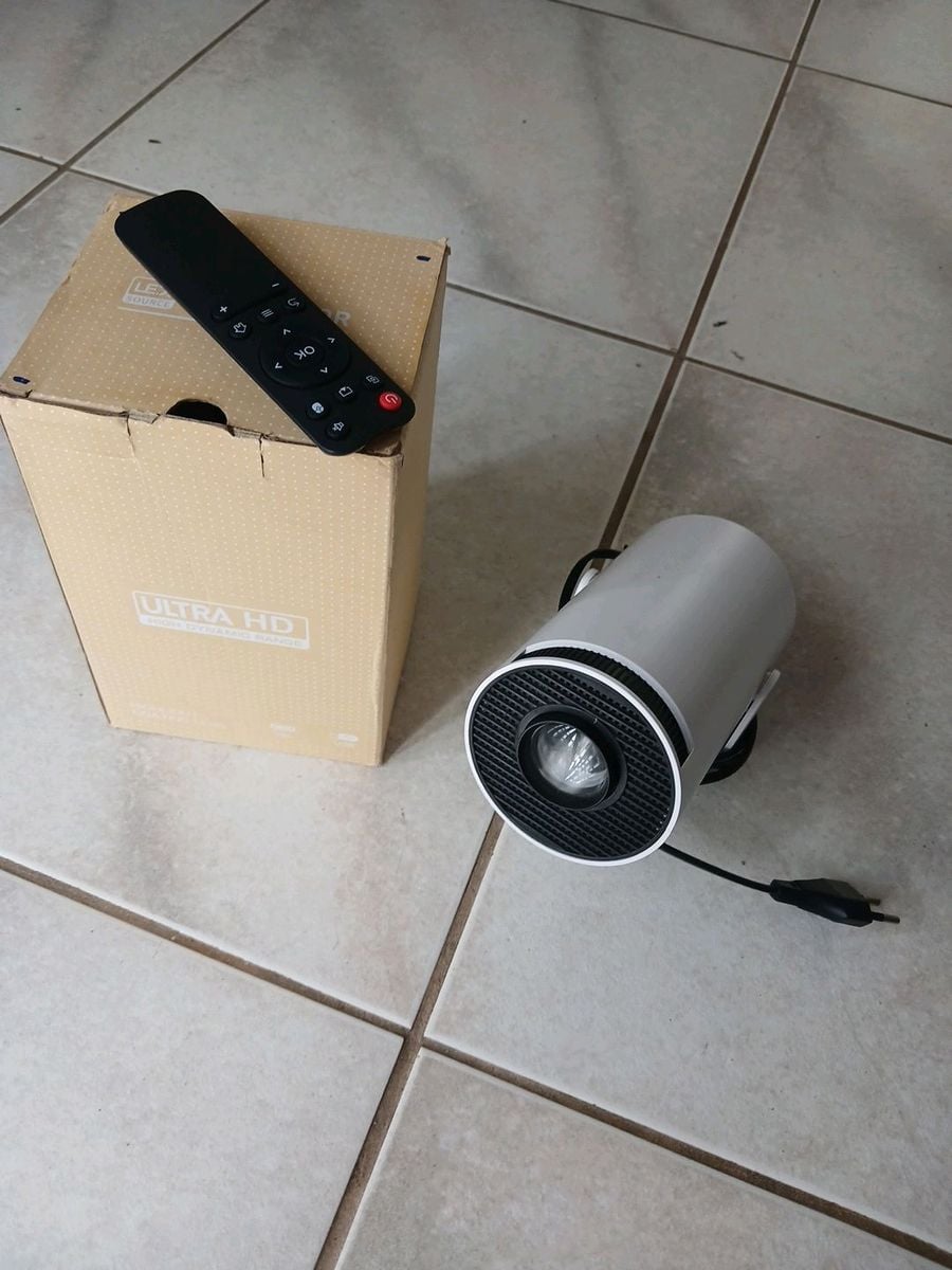 Projetor Ultra Hd | Item Info & Eletro Hultra Hd Nunca Usado 150610936 ...