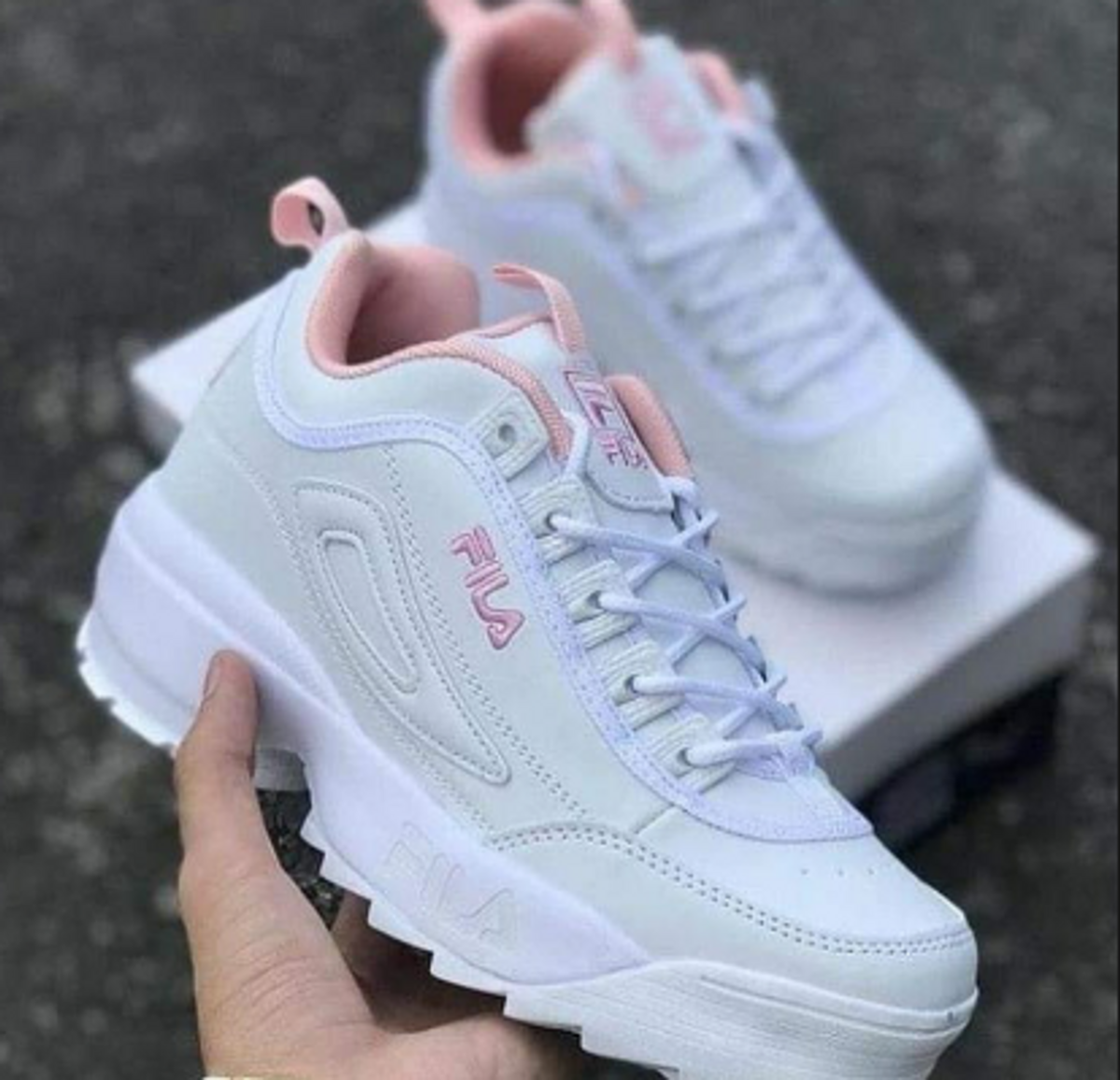 tenis feminino branco e rosa