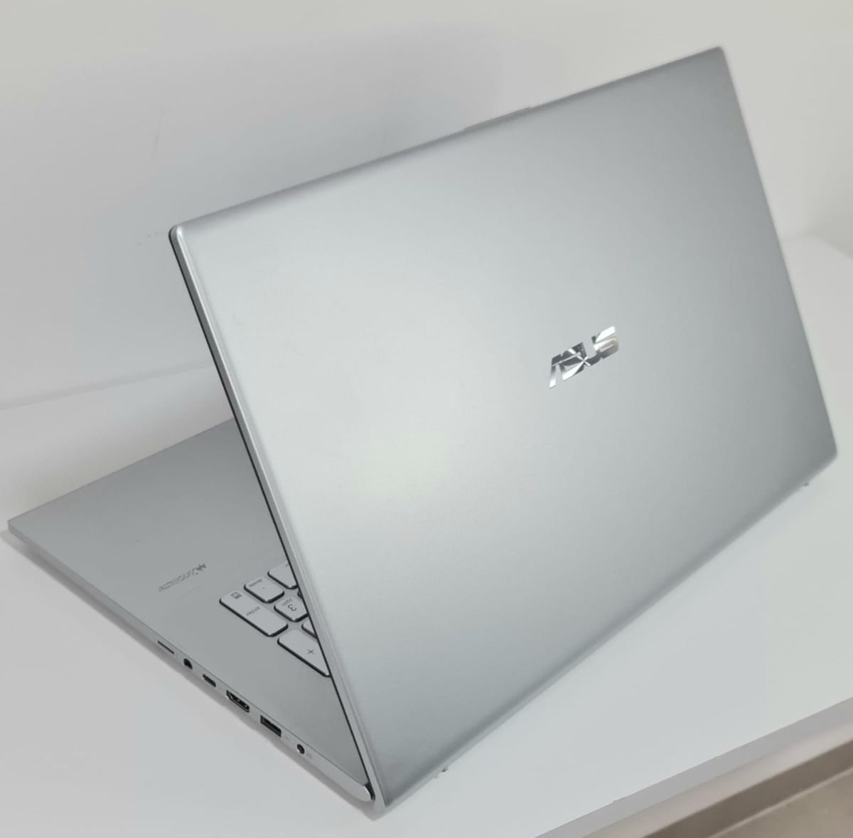 Asus x712j снять крышку