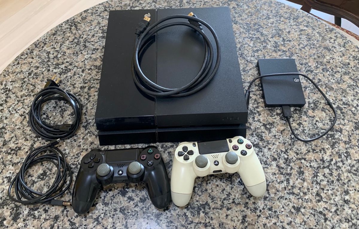 Ps4 Fat 500gb Semi-novo Com 2 Controles + 2 Jogos - Escorrega o Preço