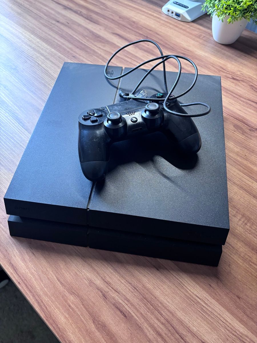 Ps4- Playstation 4 (sem Controle) | Console de Videogame Sony Usado ...
