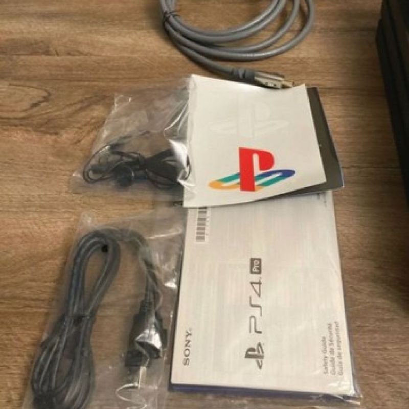 Vendo Ps4 Pro com Nota 1 Tera Novo Na Caixa, Console de Videogame Sony  Nunca Usado 73340667